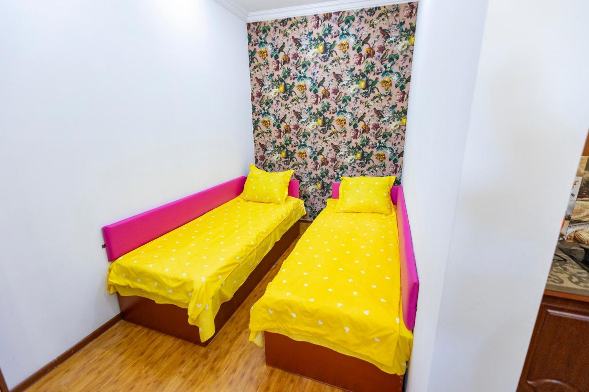 Homestay In Tbilisi Center Gm Luaran gambar
