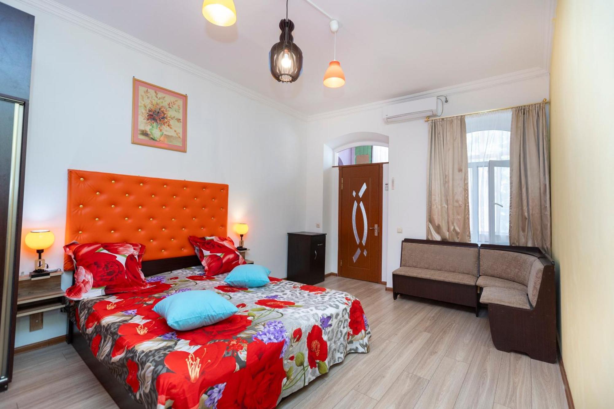 Homestay In Tbilisi Center Gm Luaran gambar